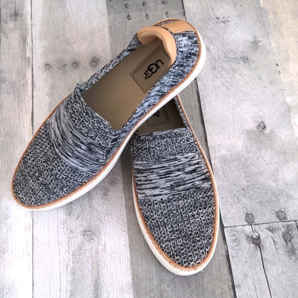 UGG Shoes - UGG Sammy Knit Slip On Flat Sneakers Size 6.5